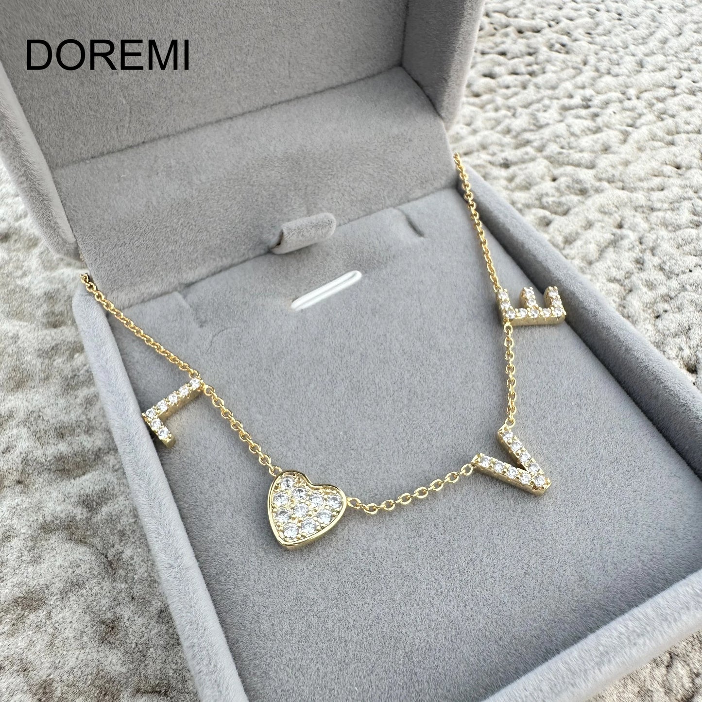 Collier Prénom Personnalisé — Lettres en Cristal